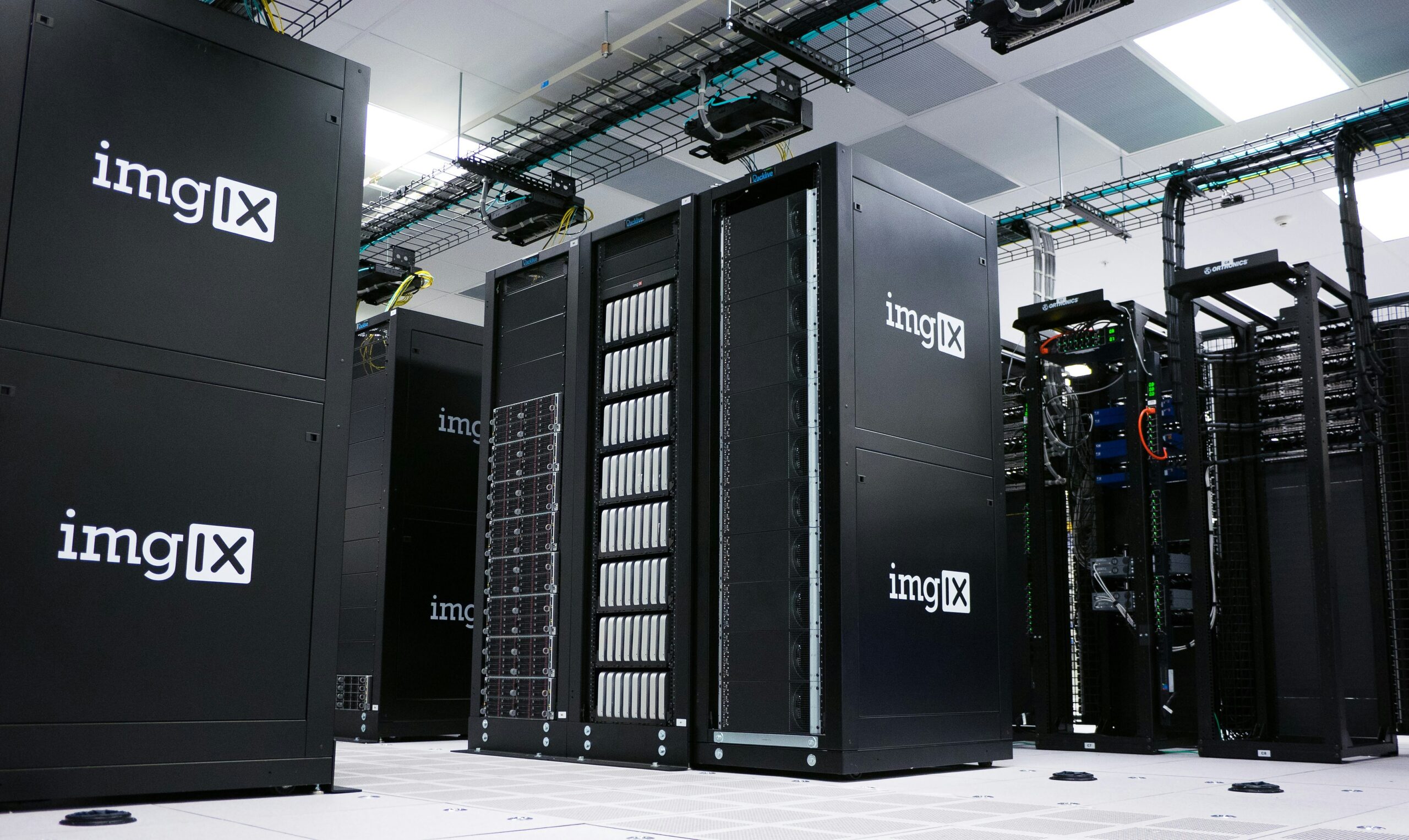 Modern data center servers